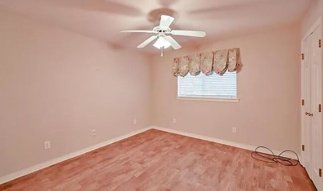 Building Photo - Super Cute 3 Bedroom Home in the Heart of Waxahachie