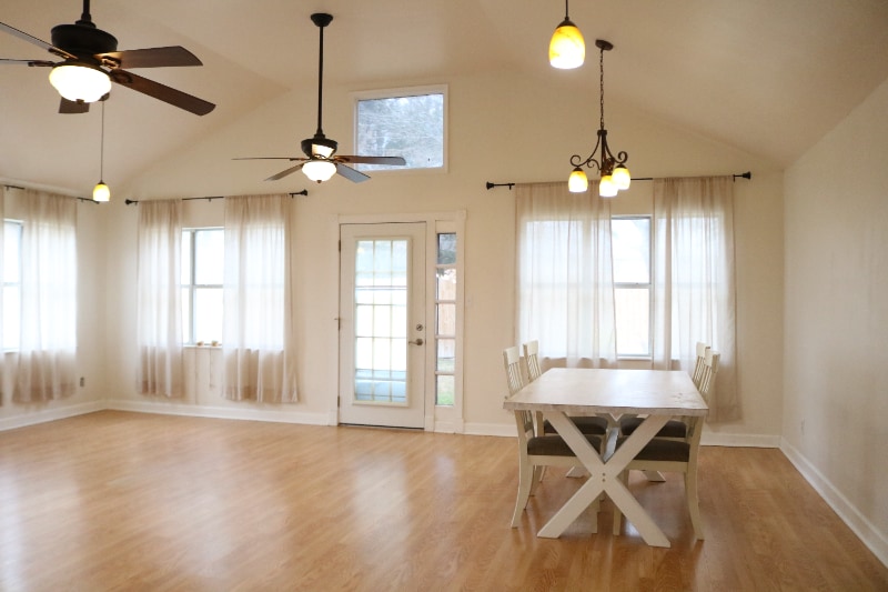 Building Photo - 7102 Moat Cove