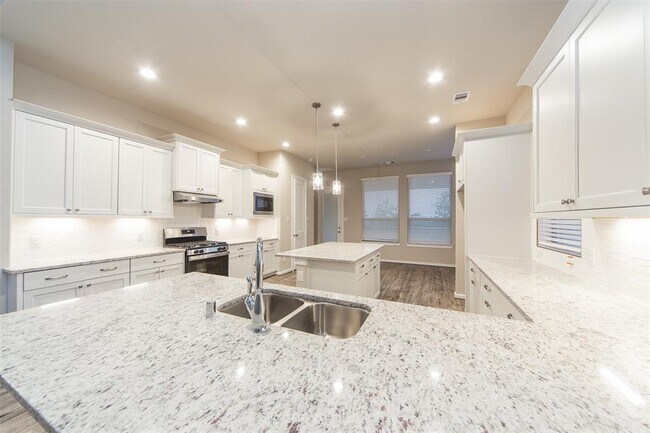 Building Photo - 4518 Primrose Valley Ln