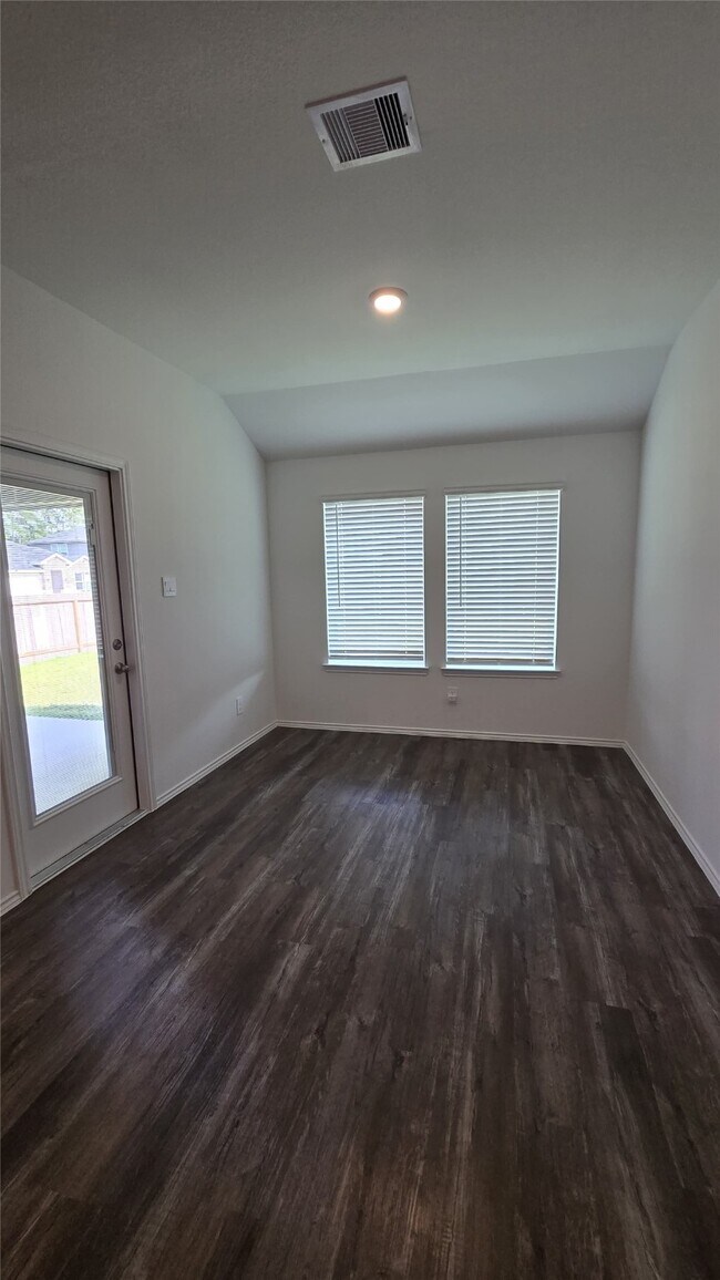 Building Photo - 15703 Majestic Evergreen Wy