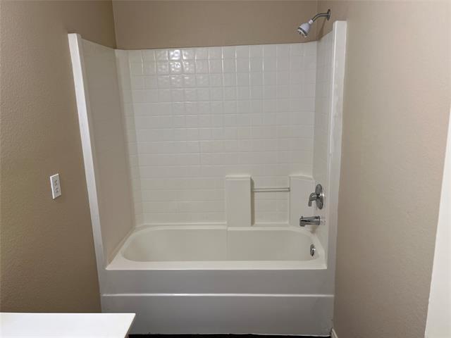 Building Photo - 1253 Highview Dr