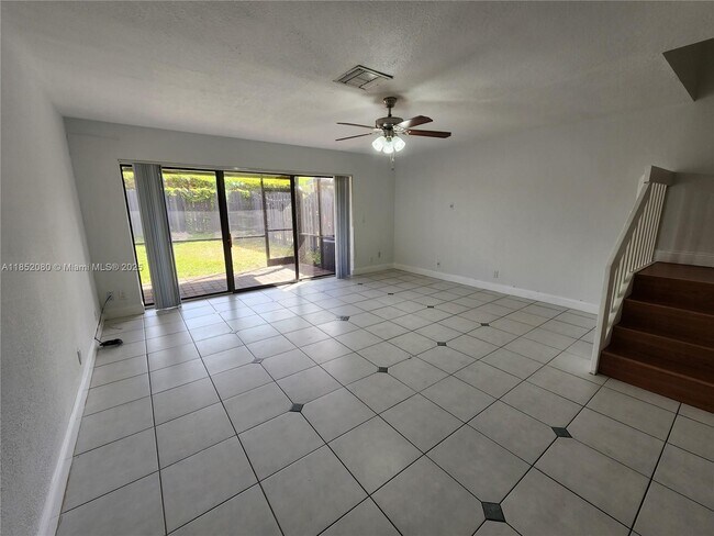 Building Photo - 9158 NW 44th Ct