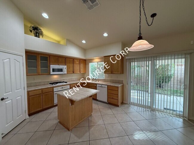 Building Photo - 3714 Pondera St
