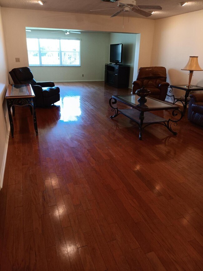 Building Photo - 5730 Fernley Dr E