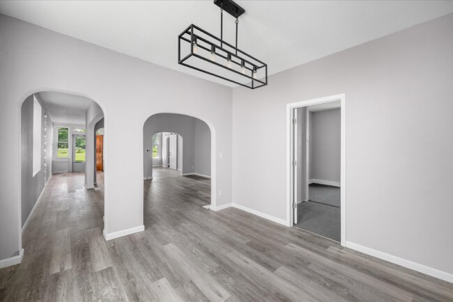 Building Photo - 416 Colburn St