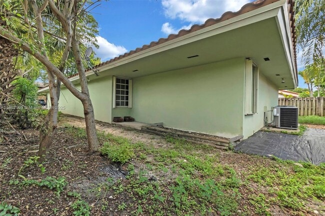 Building Photo - 7461 SW 115th Ct