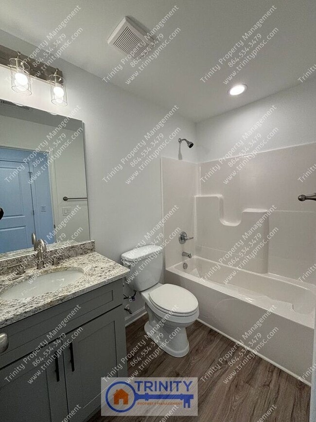 Building Photo - Newly Built 3 bed/ 2.5 Bath Duplex Minutes from the Heart of Downtown Greenville!