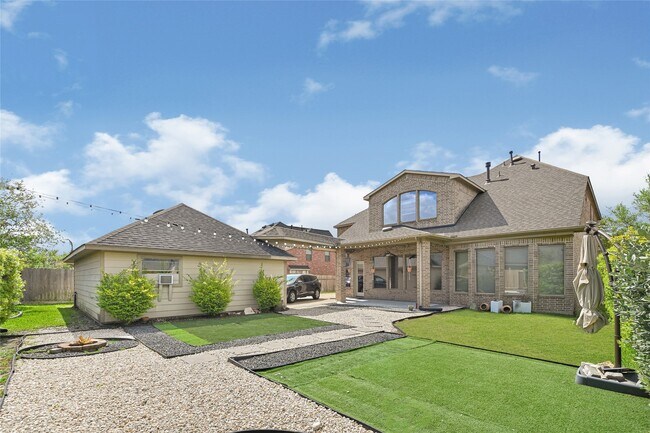 Building Photo - 28214 Churchill Ct