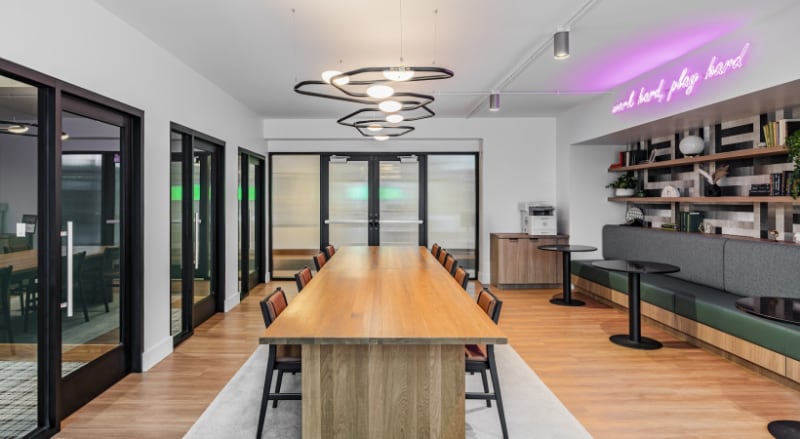 Building Photo - 551 W Kinzie St