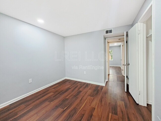 Building Photo - 1711 Valley Forge Way
