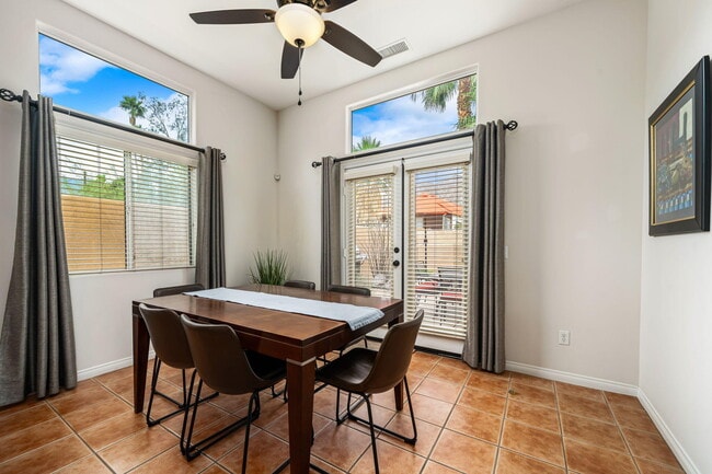 Building Photo - 53845 Avenida Alvarado