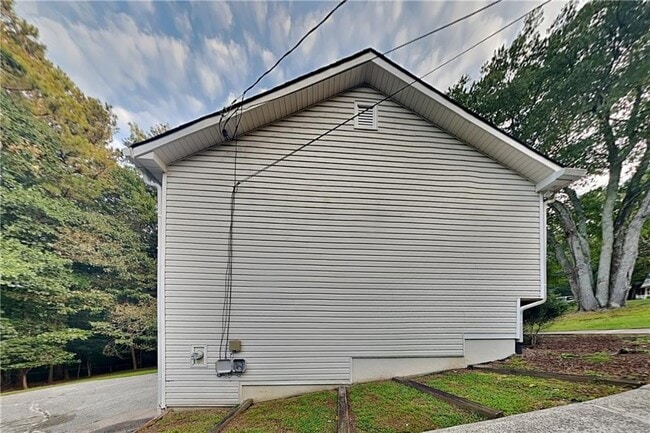 Building Photo - 291 N Briar Ridge