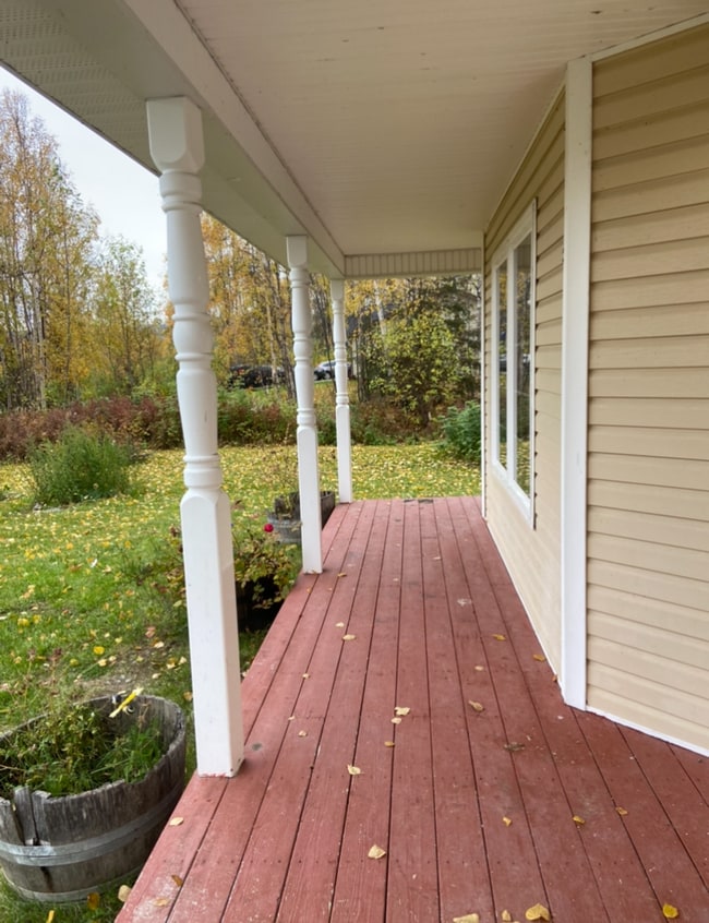 Building Photo - Fantastic 5 bedroom, 2.5 bath with an oversized 2 car garage, home on a private Acre, for rent ac...
