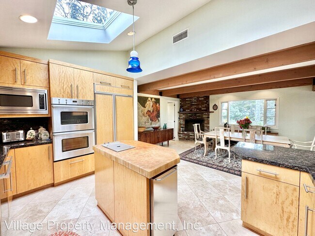 Building Photo - 3 br, 2.5 bath House - 4267 Sleeping India...