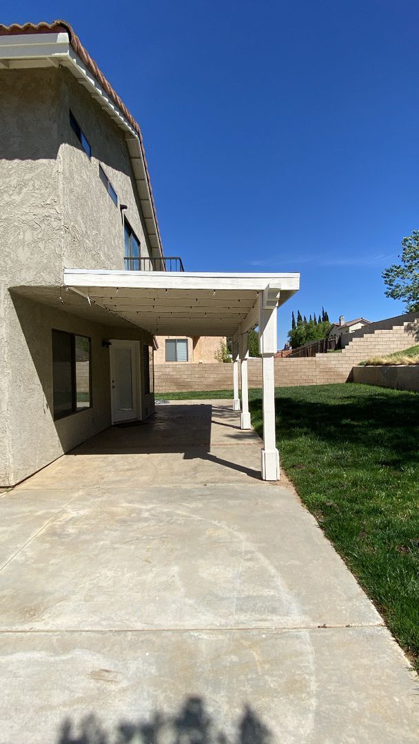 Building Photo - (APPLICATION PENDING) Beautiful Rancho Vis...