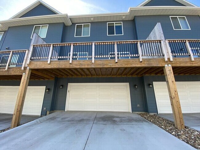 Building Photo - $2,350 | 3 Bedroom, 2.5 Bathroom Town Home | New Construction | No Pets | Sublease* | Available f...