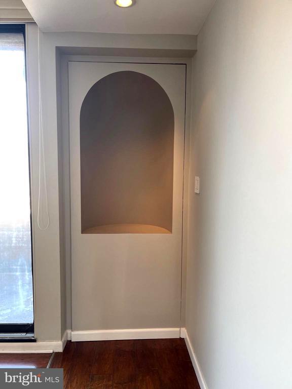 Building Photo - 28 Main St