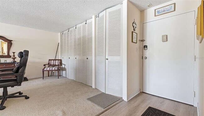 Building Photo - 2700 Bayshore Blvd