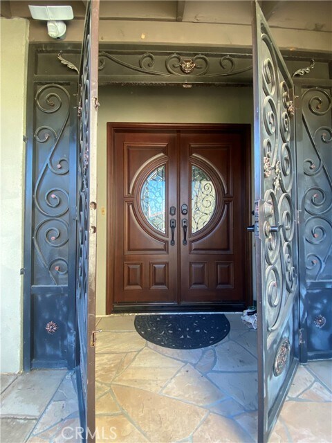 Building Photo - 16563 Mt Shelly Cir