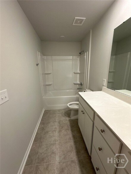 Building Photo - 134 Binscombe Ln