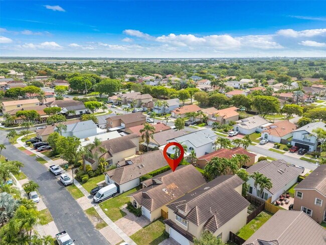 Building Photo - 14761 SW 156th Ave