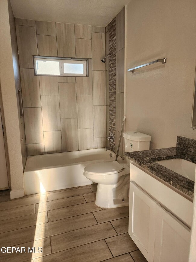 Building Photo - 2300 Bassett Ave