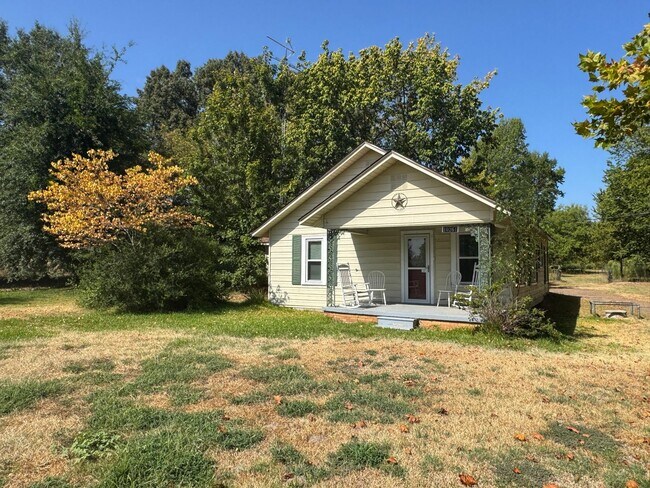 Building Photo - 10261 FM 724