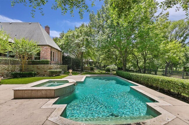 Building Photo - 3513 Twin Lakes Way