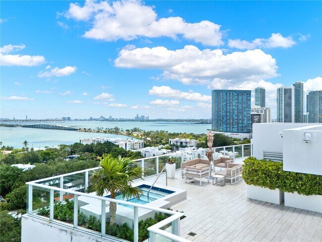 Building Photo - 4250 Biscayne Blvd