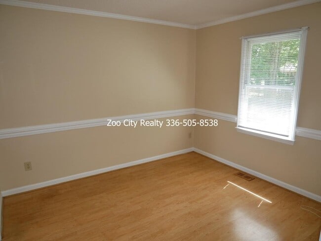 Building Photo - 1805 Rocky Ln