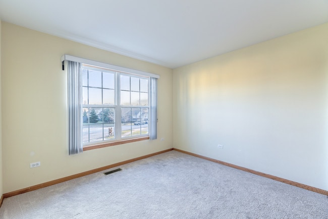 Building Photo - 1623 S Candlestick Way