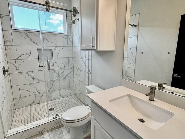 Building Photo - Modern Farmhouse montopolis