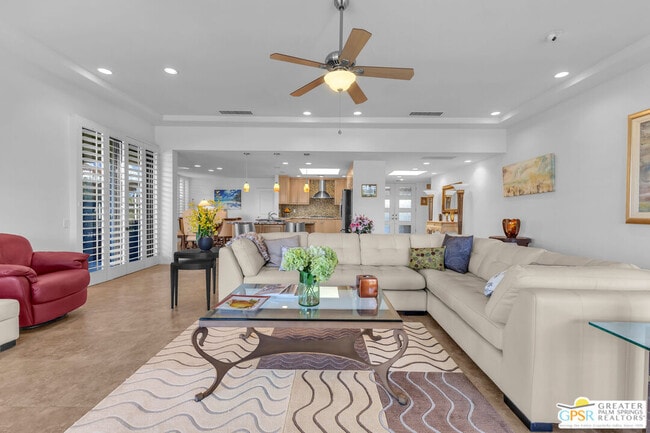 Building Photo - 10 Colgate Dr