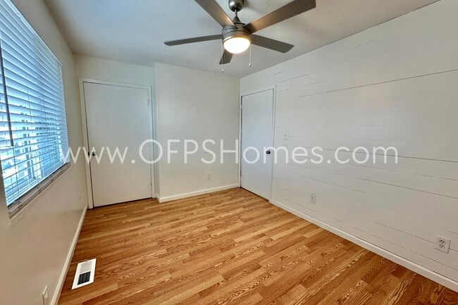 Building Photo - 710 Legion Dr