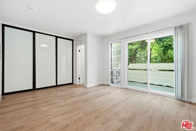 Building Photo - 612 Huntley Dr