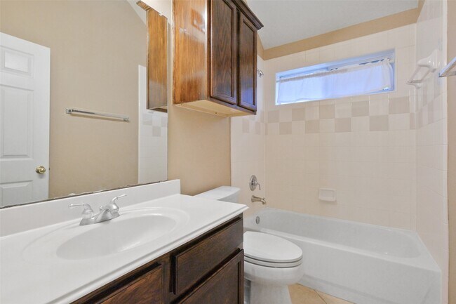 Building Photo - 2610 Easton Springs Ct