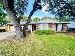 Building Photo - Welcome to Your Dream Home in Thunderbird ...
