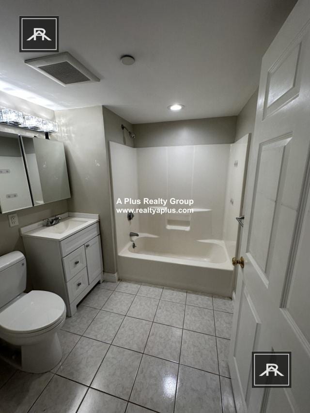 Building Photo - 2 bedroom in Boston MA 02132