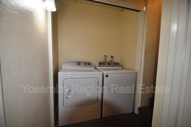 Building Photo - 12691 Junipero Serra Way