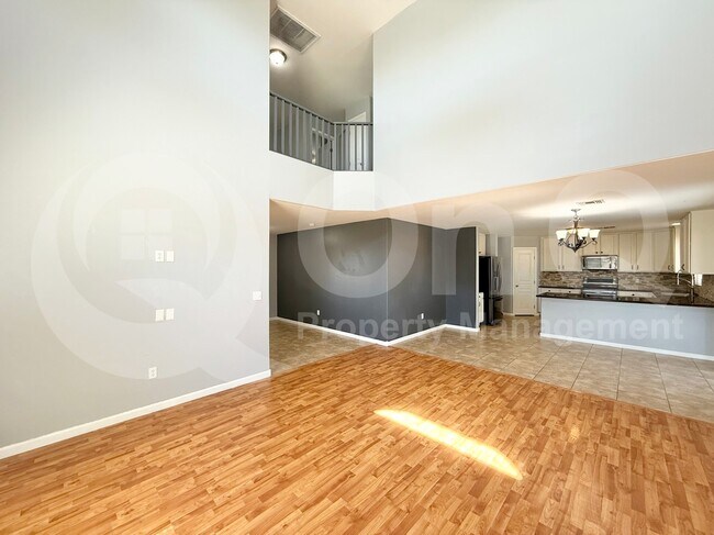 Building Photo - 2348 N Sand Hills Ct