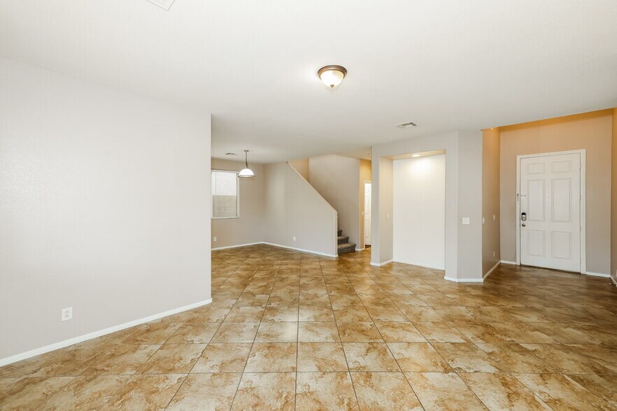 Building Photo - 9081 Sheffield Garden Ave