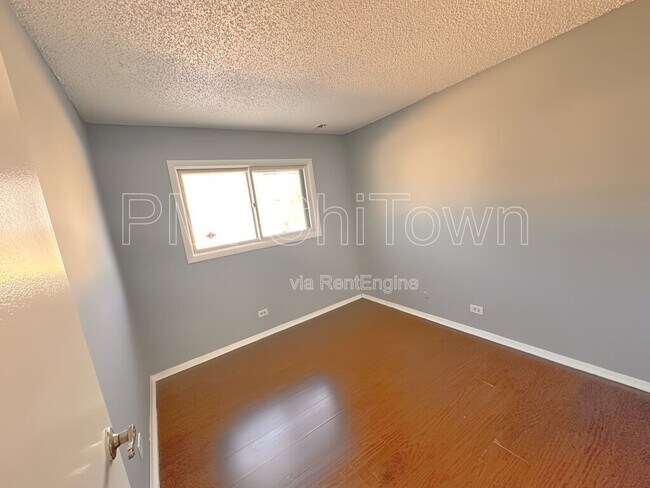 Building Photo - 5573 Court F