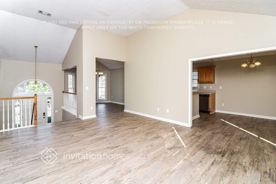 Building Photo - 174 Valleyside Dr