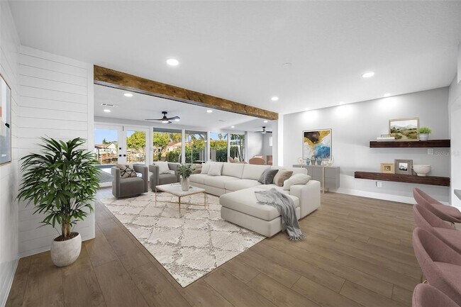 Building Photo - 1029 Bal Harbour Dr