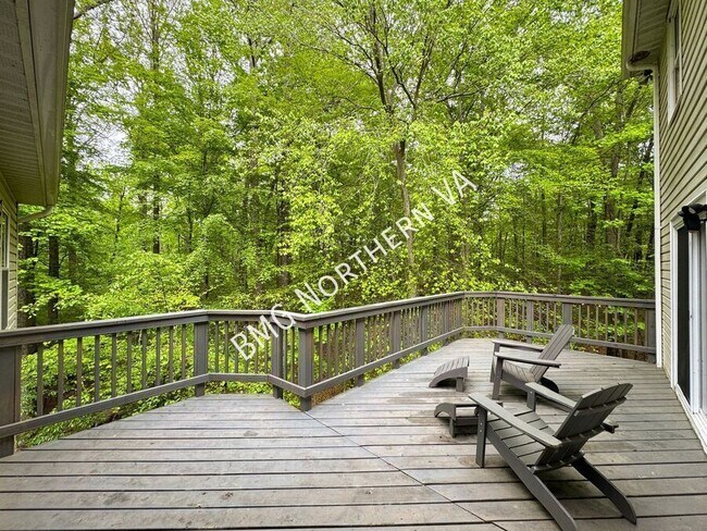 Building Photo - 4800 Occoquan Overlook