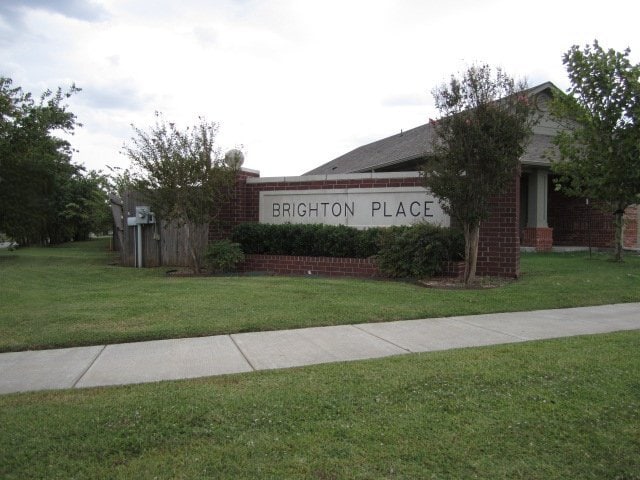 Building Photo - 10636 NW 34th Ter