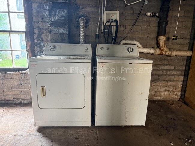 Building Photo - 1710 15th St