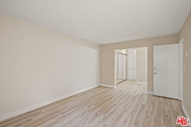 Building Photo - 7740 Redlands St