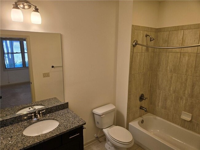 Building Photo - 482 Ansley Way NE