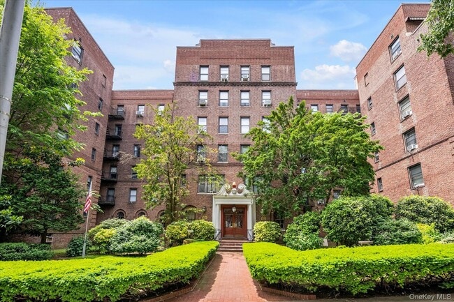 Building Photo - 83-80 118th St